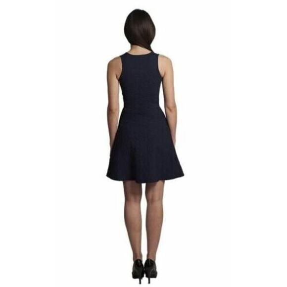 John + Jenn Women's V-Neck Fit & Flare Malory Dress Navy Blue XSmall MSRP $158 - Picture 3 of 5